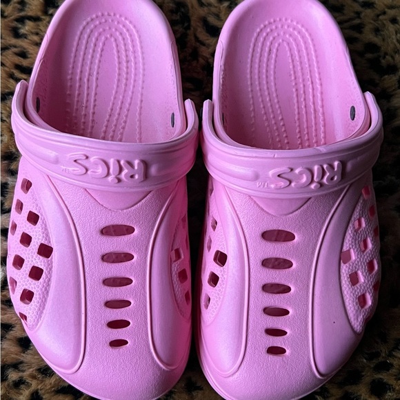 Ranger Shoes - Pink RiGS Clogs by Ranger – Size Women’s 8-9 / Men’s 6-7